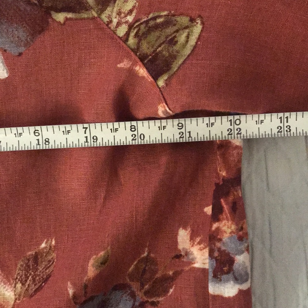 John Mark Linen Floral Blouse Size M - Picture 13 of 16